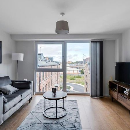 Spacious 1 Bedroom Apartment In A Converted Mill 利兹 外观 照片